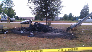 Illustration for article titled How did a Ford GT driver survive this fiery crash?